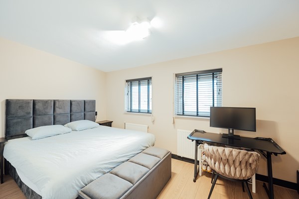 Medium property photo - Marguerite Durasstraat 82, 3207 MB Spijkenisse